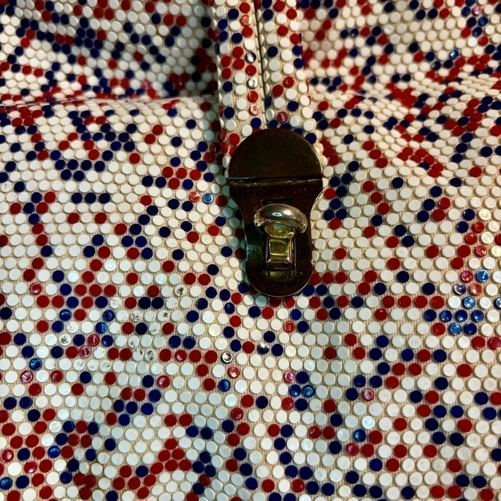 Lumured Vintage Purse Luma Mesh White Red Blue Flat Beaded Bag Bronze Hardware - Picture 4 of 14